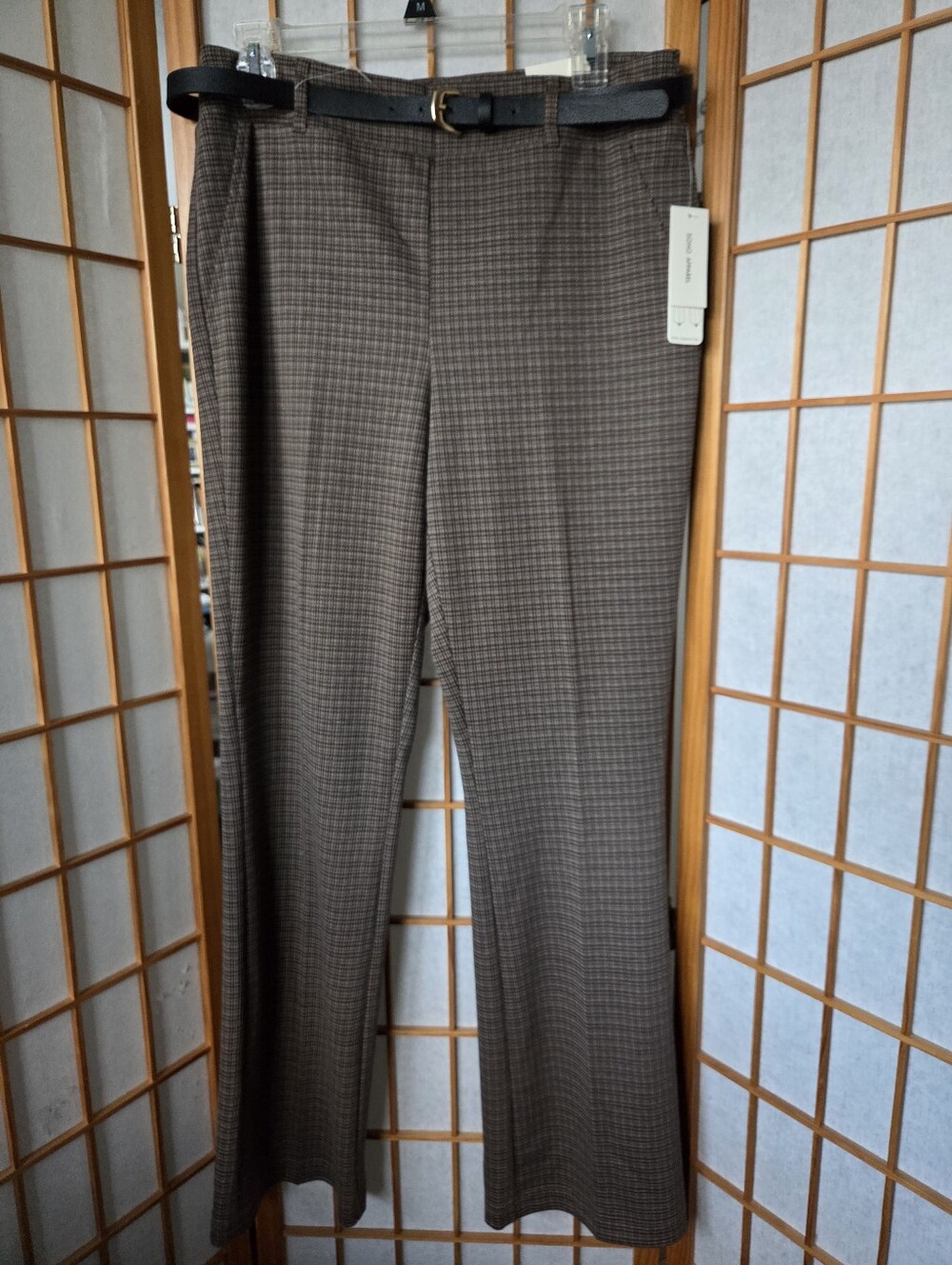 NWT WOMENS SOHO APPAREL STRETCH VISCOSE MIX BELTED PULL ON FLARE LEG PANTS M